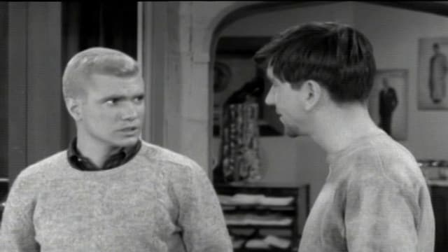 S01:E02 - The Best Dressed Man