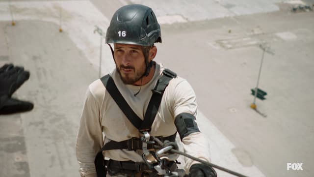 S01:E05 - Pressure