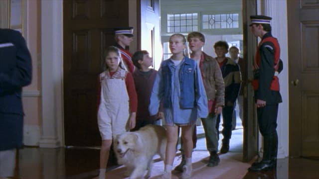 S01:E09 - The Secret of Killimoon (Pt. 1)