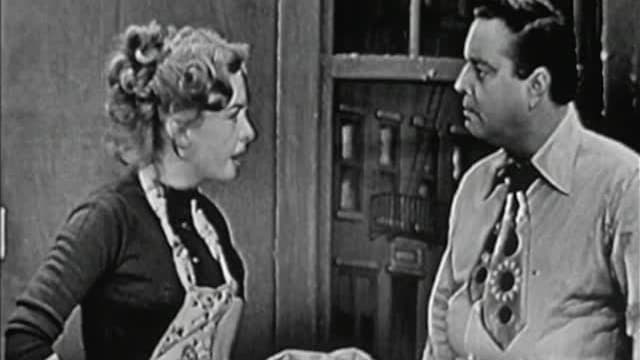 S01:E16 - The Pickles