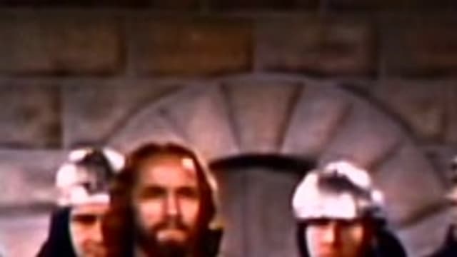 S01:E10 - Jesus Condemned