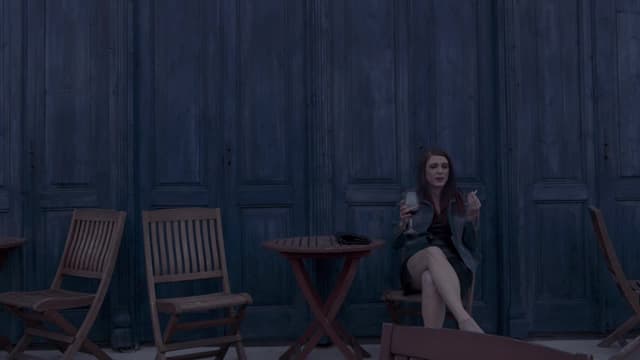 S01:E02 - The Downward Spiral