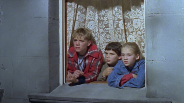 S01:E05 - The Secret of Spiggy Holes (Pt. 1)