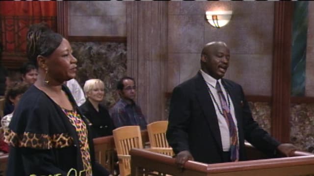 S01:E07 - Naomi vs. Willie