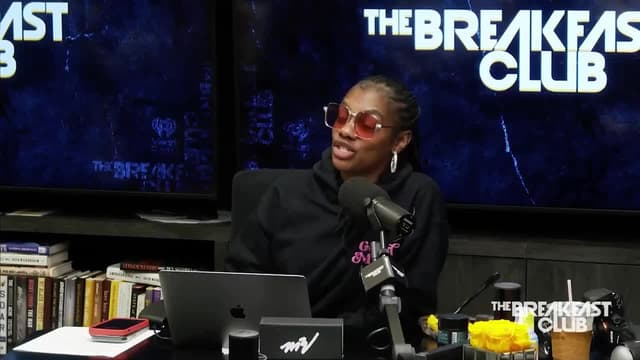 S01:E160 - A Very Serious Interview With Donnell Rawlings