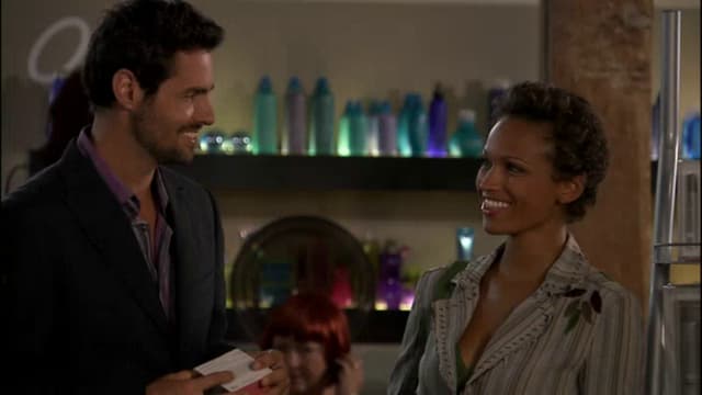 S01:E11 - Secrets and Gifts
