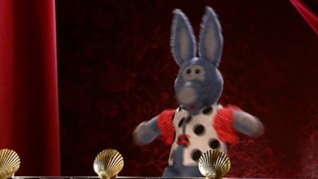 S01:E16 - The Queen's Dance