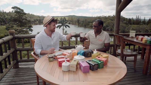 S01:E09 - Tealicious