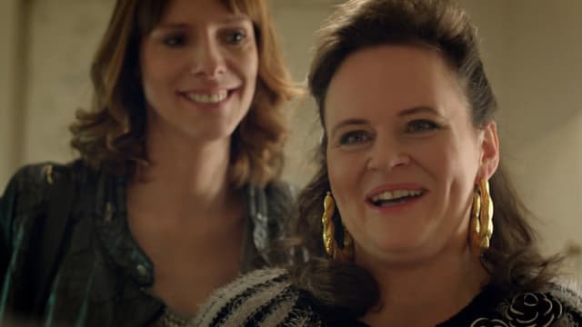 S01:E03 - Brandon's New Girlfriend