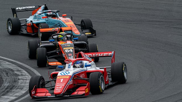S03:E02 - Zandvoort