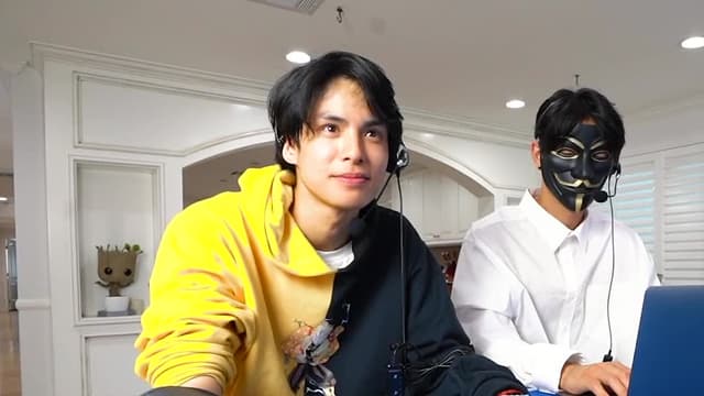 S01:E20 - My Dad Was Murdered and My Friends Betrayed Me