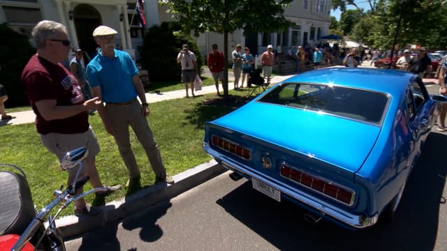 S23:E11 - Exposición de autos de Falls Village