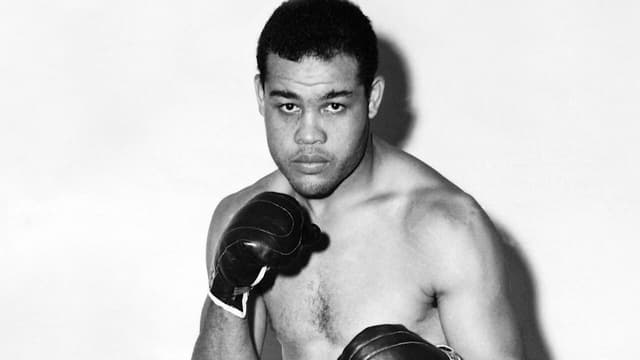 S01:E18 - Joe Louis