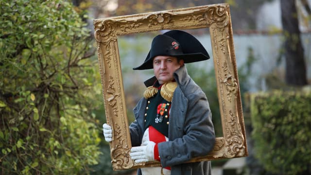 S01:E02 - Napoleon