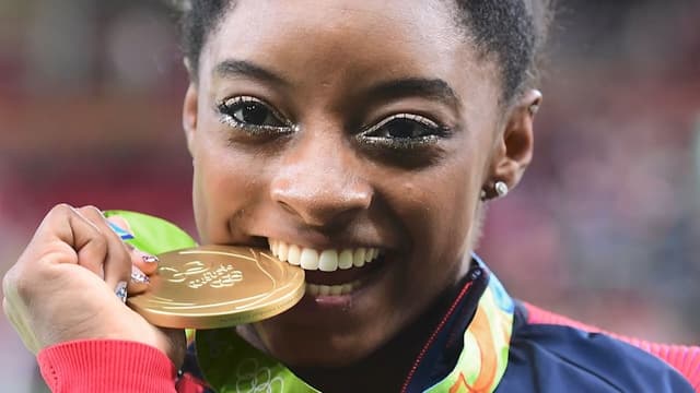 S01:E09 - Simone Biles
