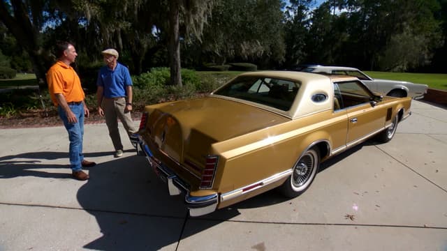 S23:E10 - Lincoln Continentales