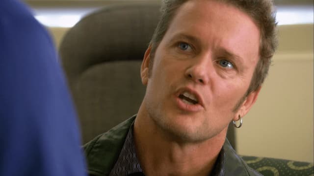 S01:E09 - Suburban Boy