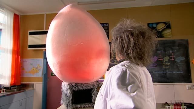 S01:E12 - 12