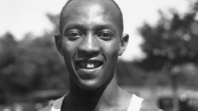 S01:E10 - Jesse Owens