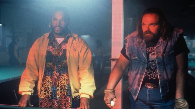 S01:E08 - Junkyard Blues