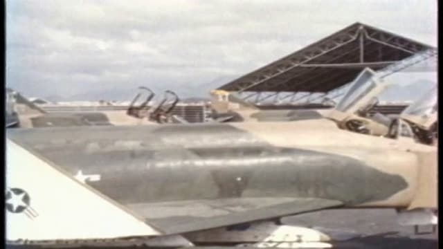 S01:E01 - F-4 Phantom