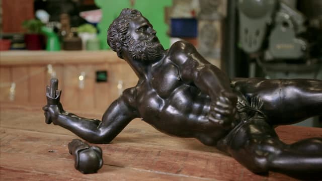 S03:E13 - Leaf Chair, Hercules, Smokers Stand