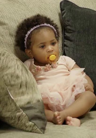 S01:E03 - Baby 1, Henry 0 poster