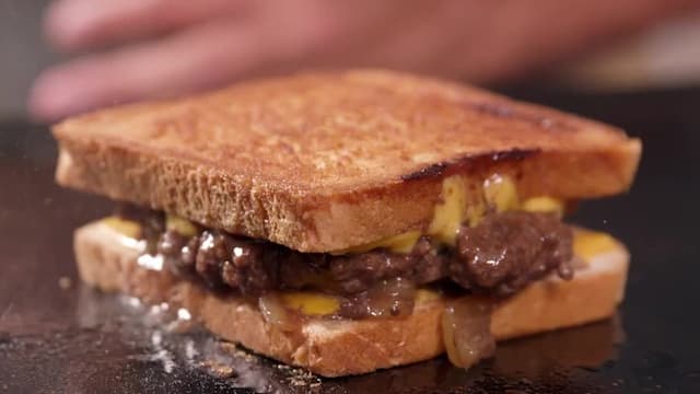 S02:E02 - How to Cook a Perfect Patty Melt With George Motz | Burger Scholar Sessions