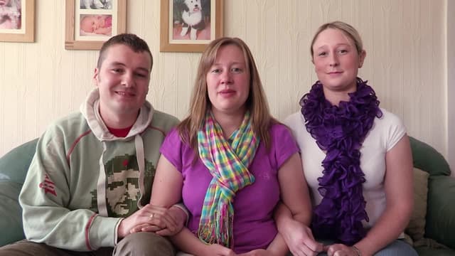 S09:E08 - Darwen, Lancashire