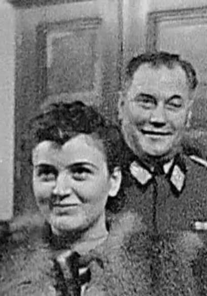 S01:E06 - Eva Braun Films Hitler poster