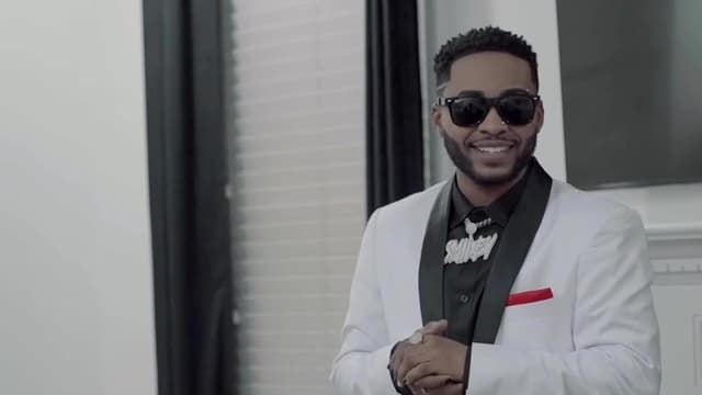 S01:E01 - Welcome Home