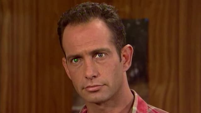 S01:E17 - Meat Is Hung, Men Are Hanged