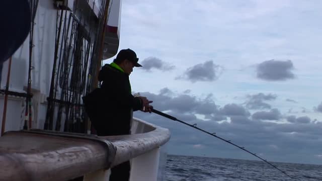 S03:E09 - Rod-Bending Adrenaline at Guadalupe Island: Part 4