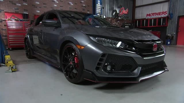 S08:E09 - 2017 Honda Civic Type R