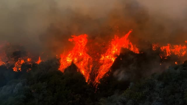 S01:E01 - Inside the Inferno