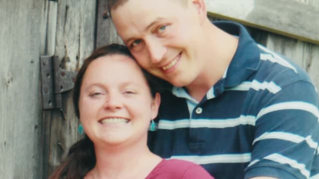 S02:E03 - Snowy Suspicions