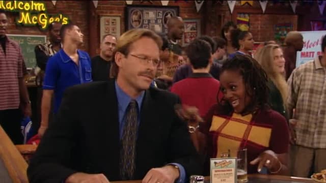 S02:E208 - Trading Spaces