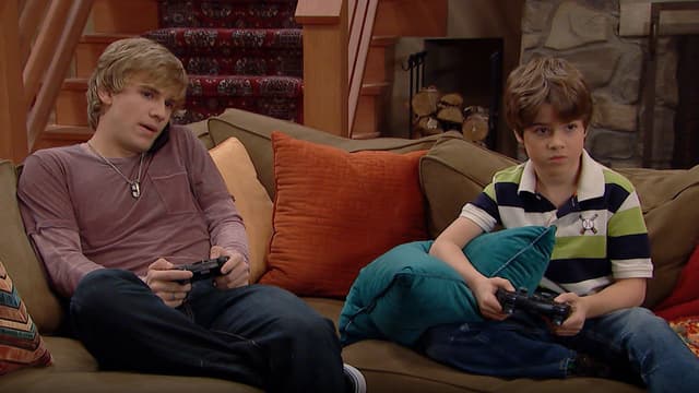 S01:E01 - Wrestling With Boys