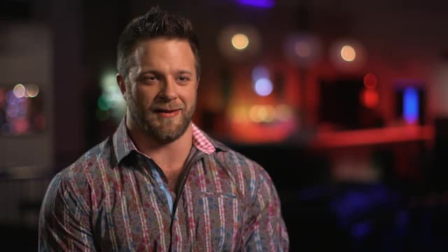 S02:E01 - One-Man Show