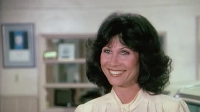 S02:E18 - Squeeze Play