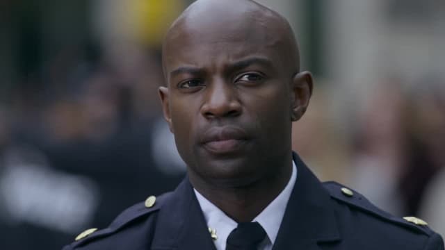 S01:É10 - S01:E10 - A Time to Be Born...