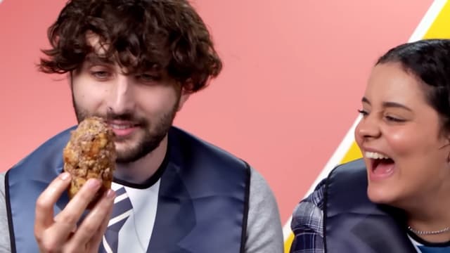 S01:E12 - Eat in One Second: Fast Food Secret Menu