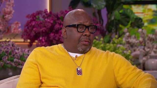 S03:E43 - Bobby Brown