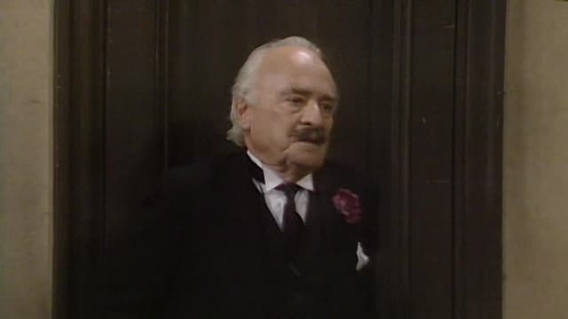 S04:E05 - The Sausages in the Trousers