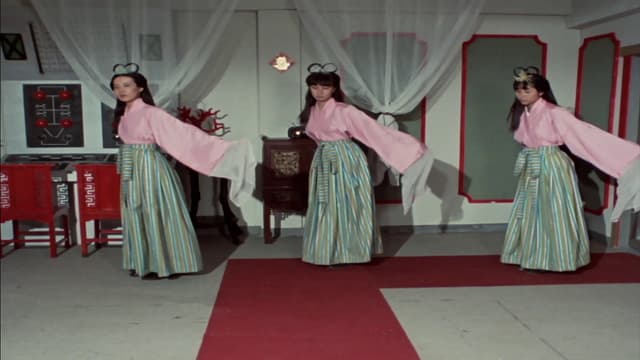 S01:E18 - Princess Contest: Nonsense Dragon Palace