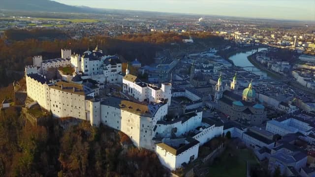 S03:E04 - Curious Salzburg