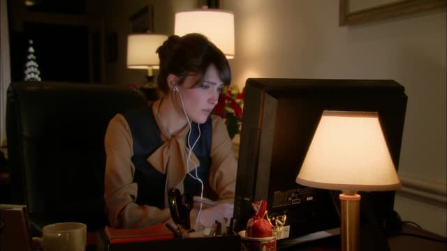 S04:E01 - There's Only One Way to Try a Case