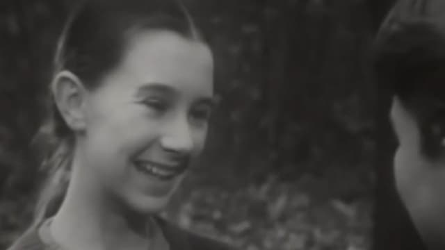 S01:E02 - A Flight of Birds