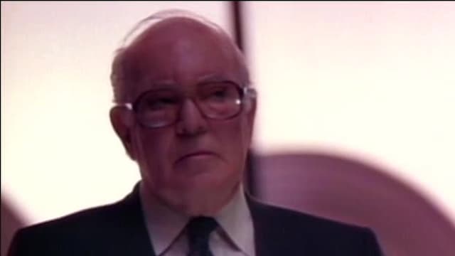 S02:E03 - Grossberg's Return