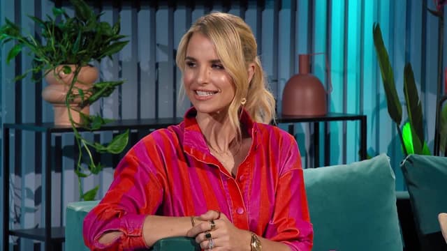 S01:E10 - Episode 10